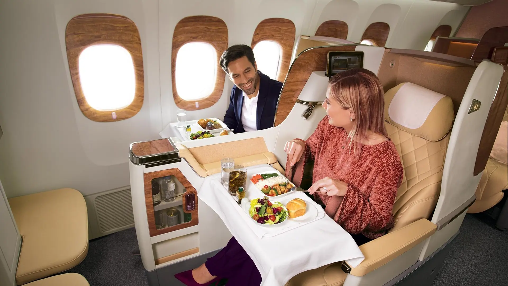 Airline review Cuisine - Emirates - 0