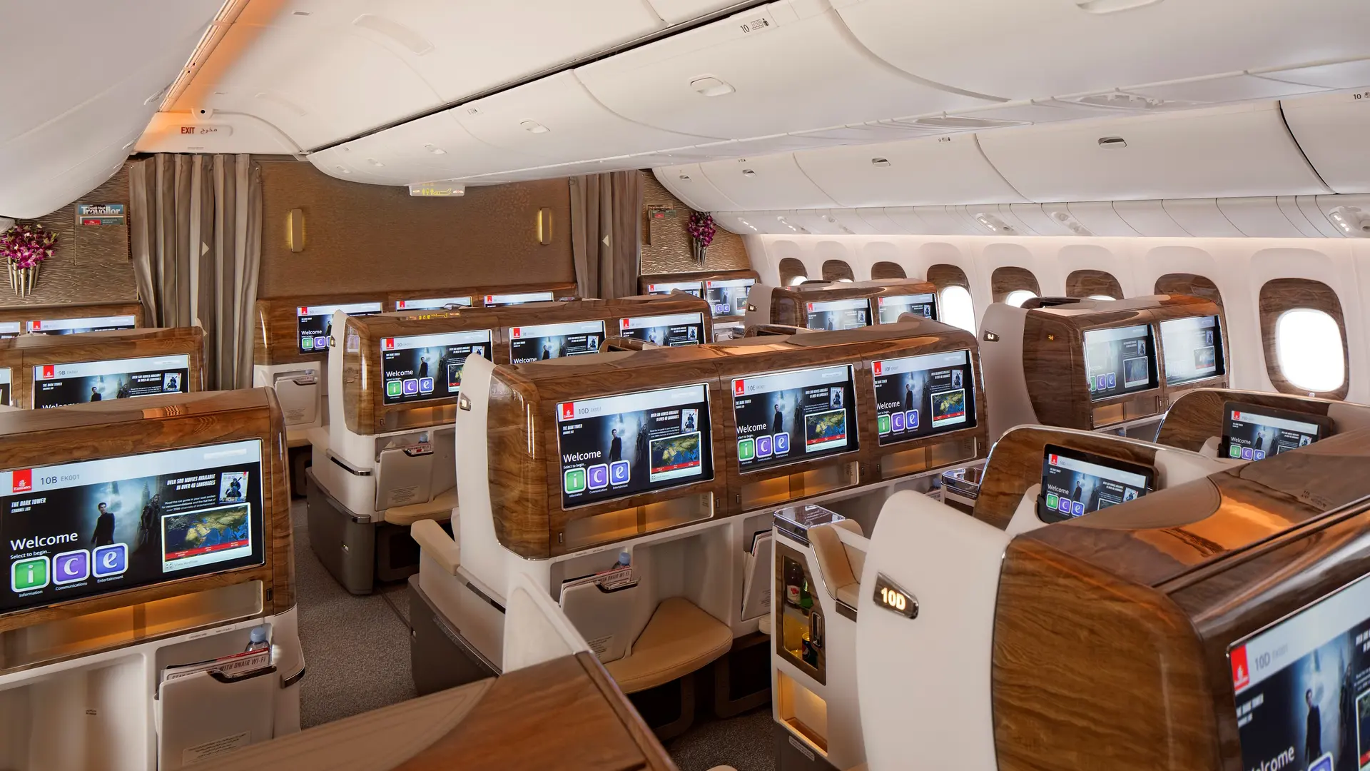 Airline review Cabin & Seat - Emirates - 7