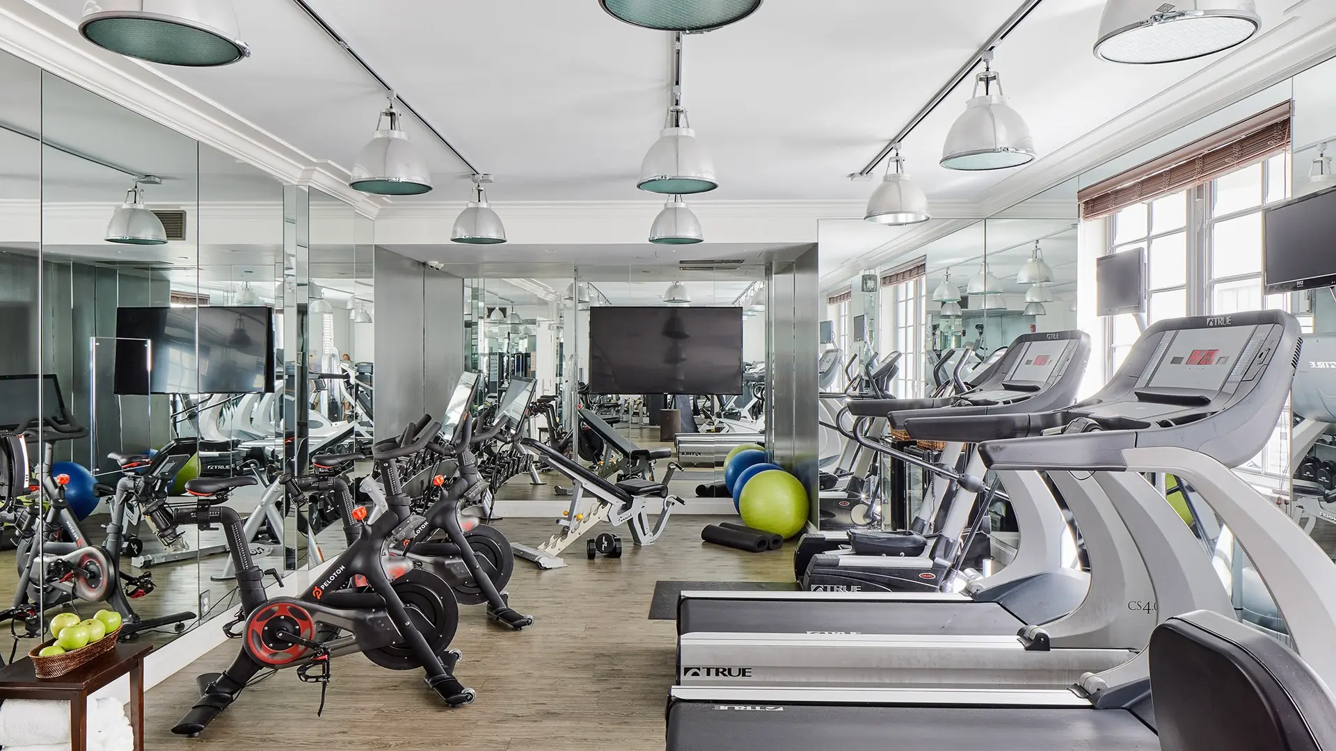 Hotel review Service & Facilities' - The Betsy Hotel, South Beach - 4