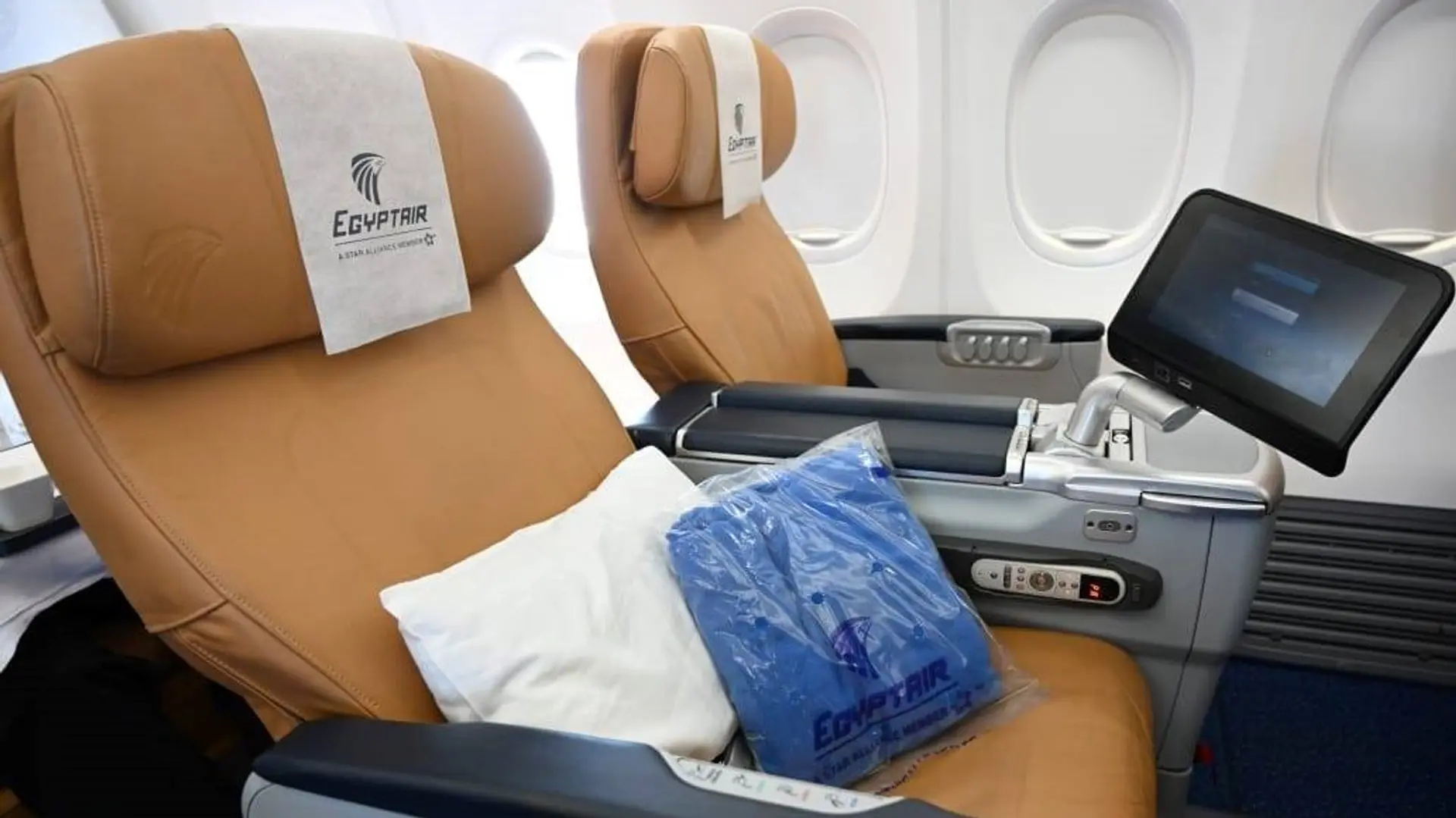 Airline review Short- & Medium-haul - Egyptair - 3