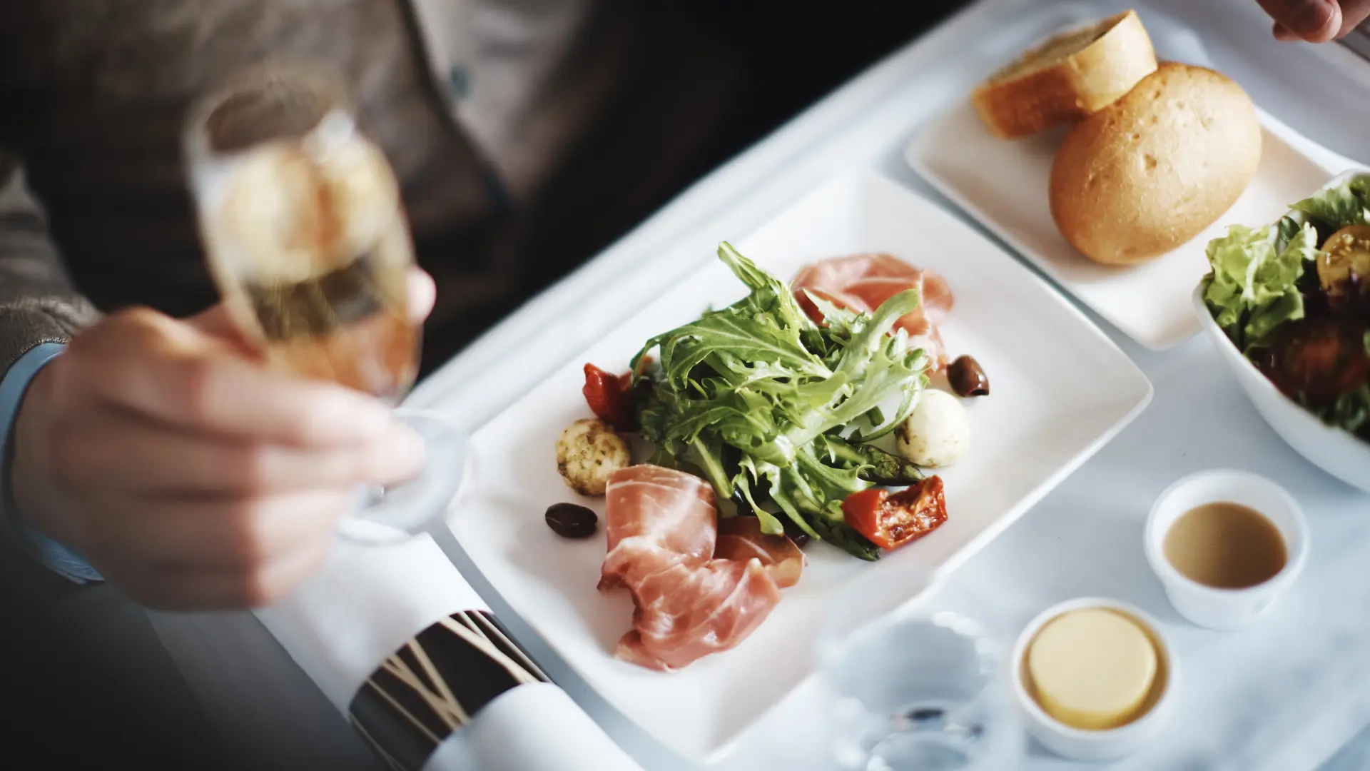 Airline review Cuisine - Cathay Pacific - 7