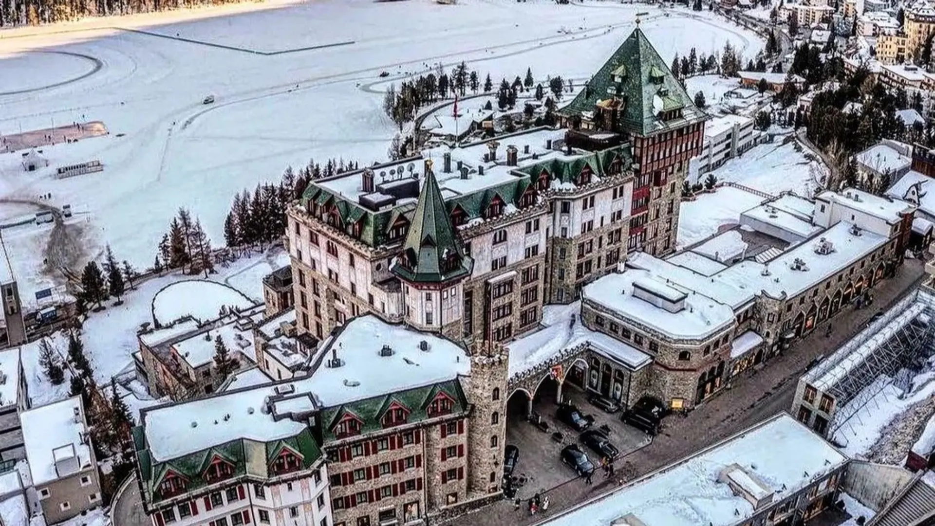 8 Best Luxury Ski Resorts in the World - First-Class.com