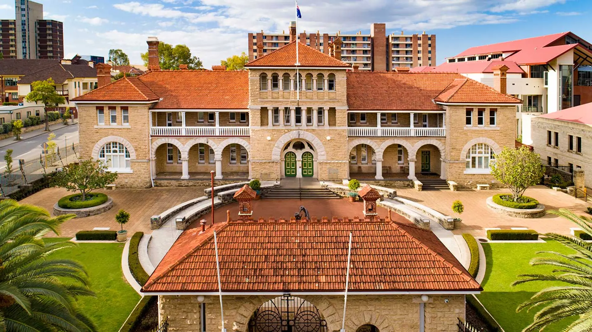 Top 10 Things to Do in Perth in 2025 - First-Class.com