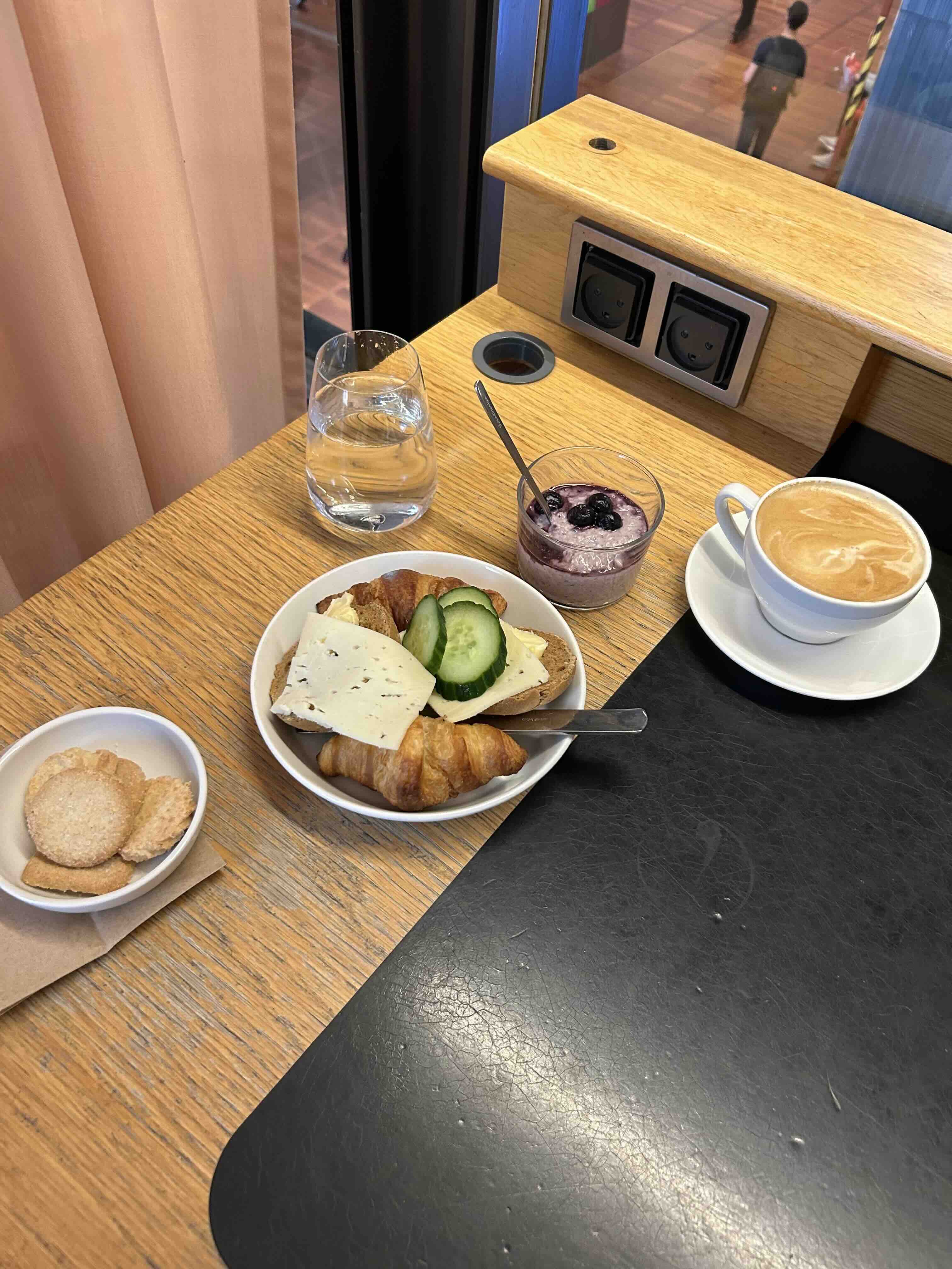 5mckjt3 - Imgur.jpeg