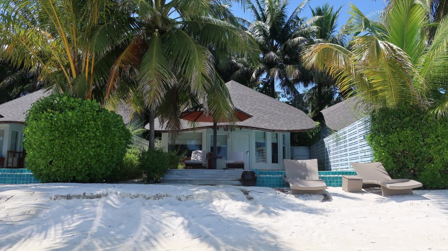 Beach front villa.JPG
