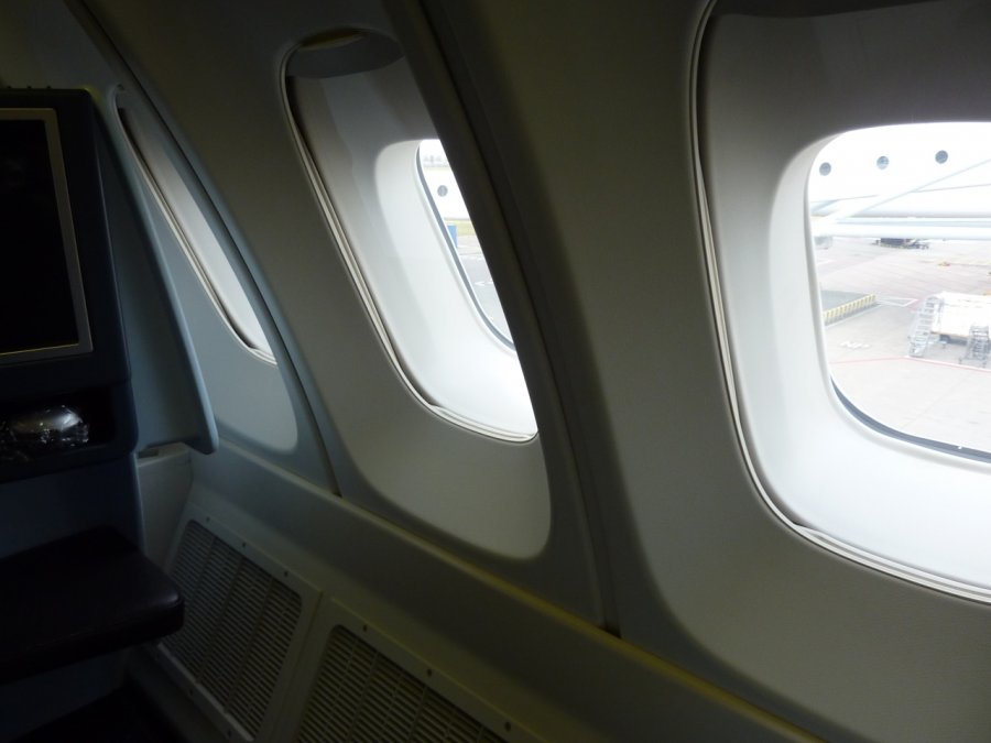 KLM Business class 747 AMS-HKG, 15.JPG