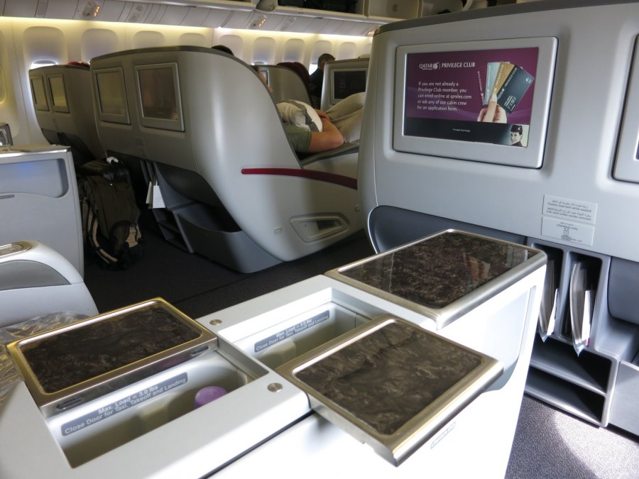 Qatar Airways Business class B777 BKK-HAN, 08.JPG