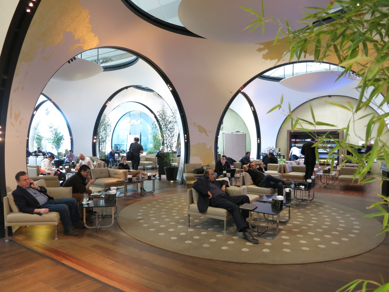 Turkish Airlines CIP Lounge, Istanbul, 008.JPG