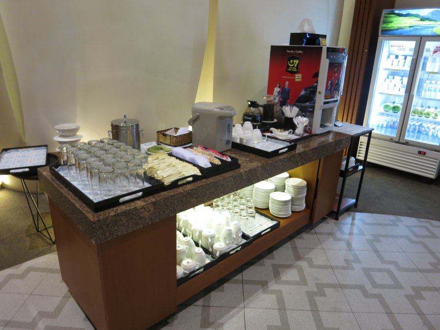 Vietnam Airlines Lounge, Hanoi, 12.JPG