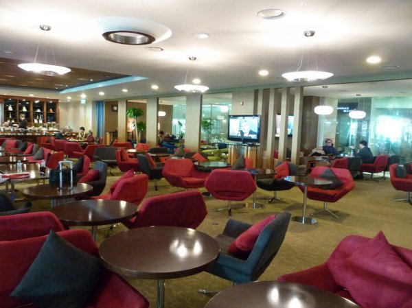 HUB Lounge West ICN 12.jpg HUB Lounge West ICN 12.jpg