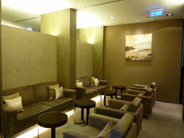 Taipei Songshan Airport Lounge_ 22.jpg