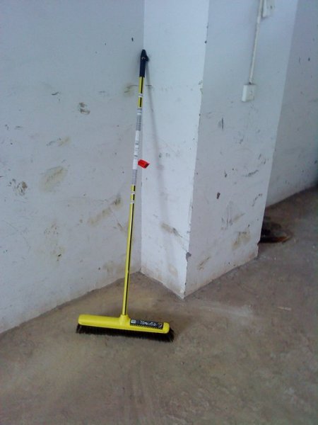 28102_425812324765_1856061_n.jpg 28102_425812324765_1856061_n.jpg