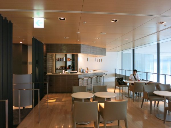 ANA Business Lounge NRT T1 Satellite 5_ 077.jpg