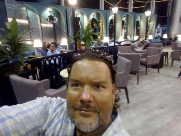Le Saigonnais Business Lounge Ho Chi Minh Airport.jpg