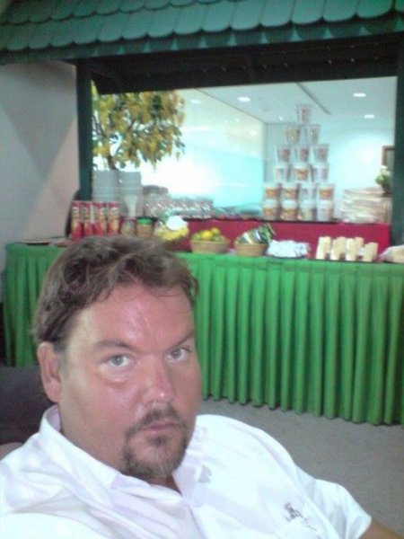 Jade Lounge Yangon Airport Bild ifrån den gamla loungen innan renovering.jpg