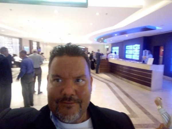 EgyptAirLoungeCairoAirportTerminal2.jpg