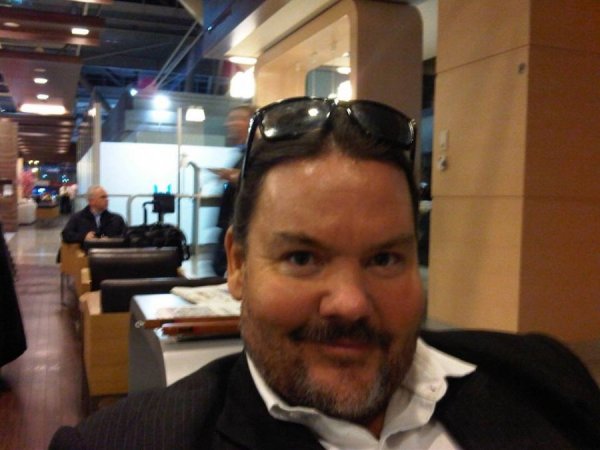 LOT Business Class Lounge Warzaw Airport.jpg