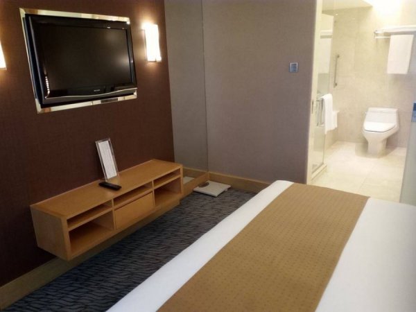 SuiteHolidayInnSilomRoadBangkok1.jpg