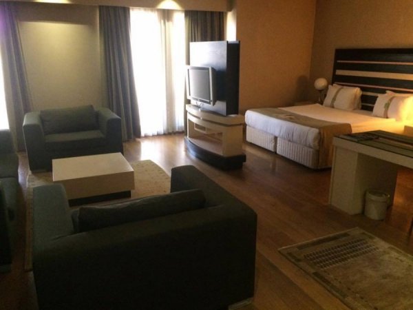 SuiteHolidayInnIstanbulAirport1.jpg
