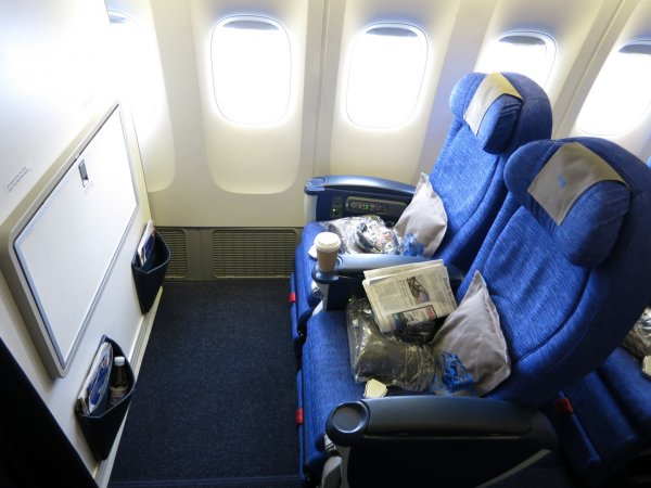 British Airways Premium Economy LHR-PEK, 07.jpg