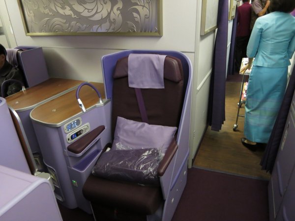 THAI Business BKK-ARN, Boeing 777-300ER, 04.jpg THAI Business BKK-ARN, Boeing 777-300ER, 04.jpg