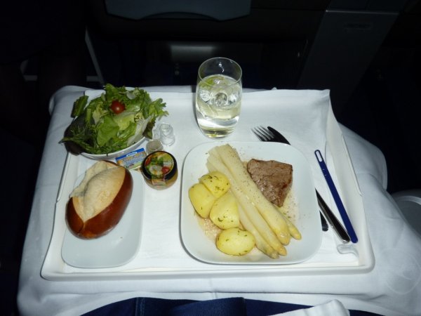 Lufthansa Business class FRA-PVG_14.jpg Lufthansa Business class FRA-PVG_14.jpg