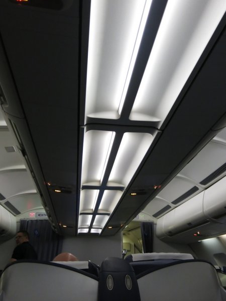 SAS Business CPH-PEK Airbus A340 LAN, 24.jpg