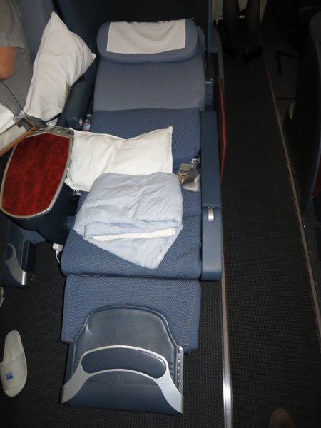 SAS Business CPH-PEK Airbus A340 LAN, 37.jpg