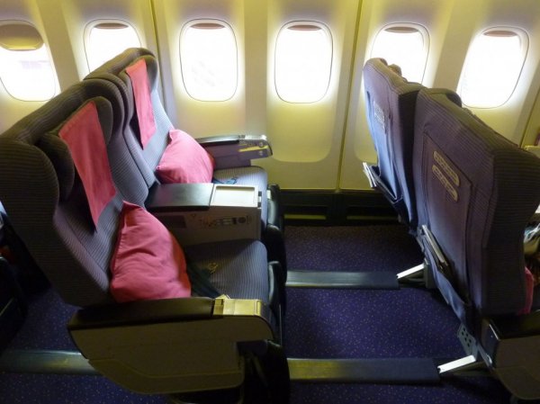 THAI Premium Economy B747_01.jpg THAI Premium Economy B747_01.jpg