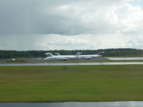 MD80s på Arlanda.jpg MD80s på Arlanda.jpg