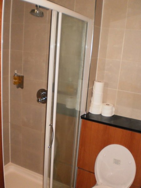 Singapore Airlines SilverKris lounge LHR 01.jpg