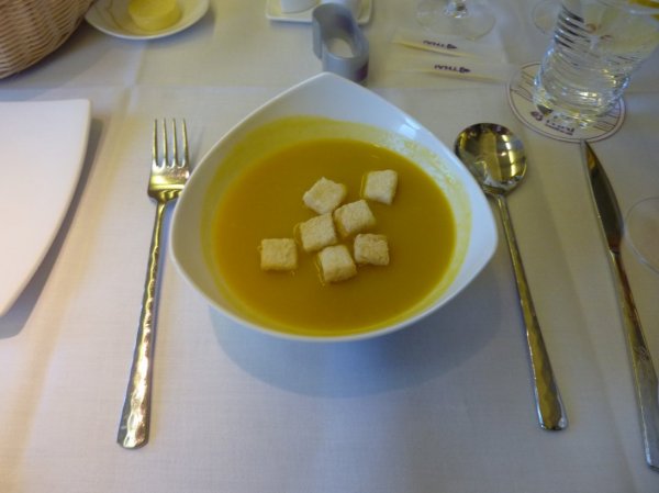 THAI First class BKK-HND_57.jpg