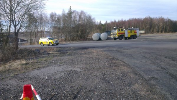 IMAG0222_BURST001.jpg IMAG0222_BURST001.jpg