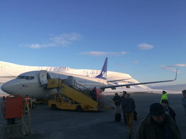 Deboarding.jpg Deboarding.jpg