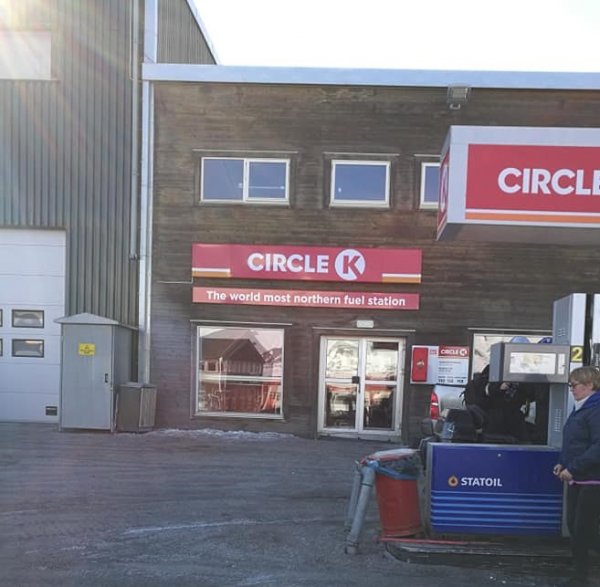 Nordlig bensinstaion.jpg Nordlig bensinstaion.jpg