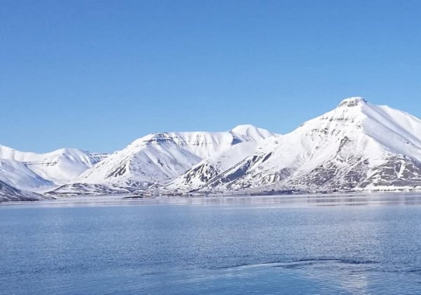 Pyramiden.jpg Pyramiden.jpg